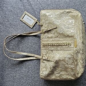 𝅺NWOT NINE WEST Metallic Golden Tote